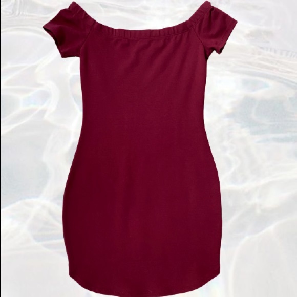 RED OFF THE SHOULDER MINI DRESS - Picture 1 of 4